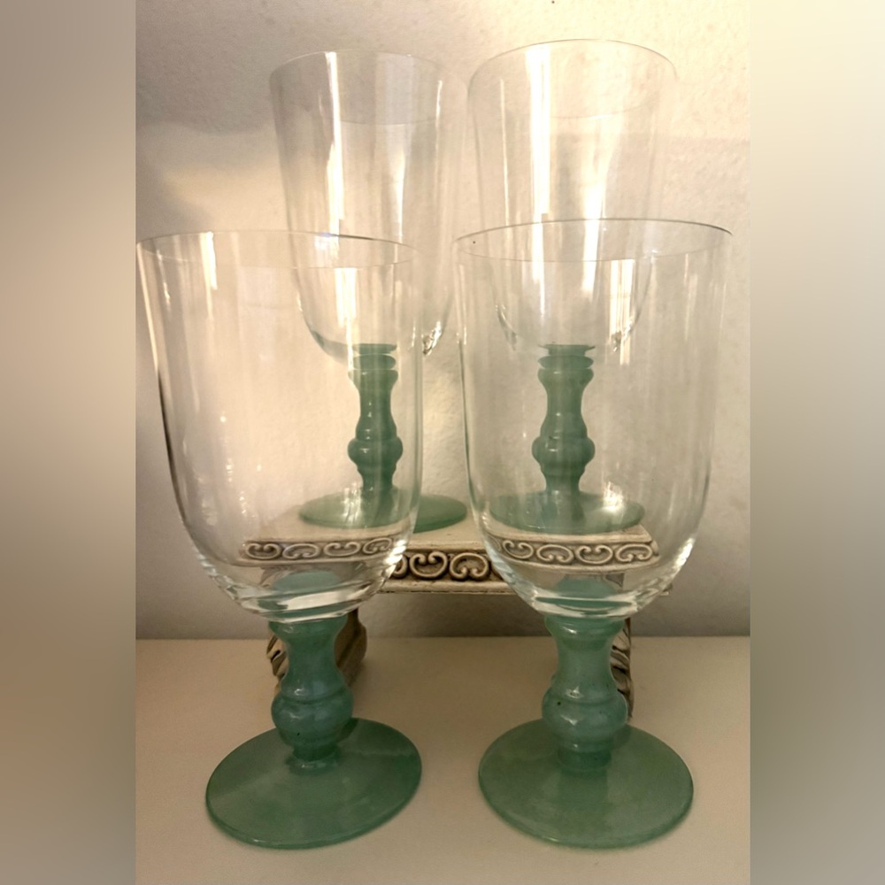 4 Villeroy and Boch Romania Isabelle Green Jade Claret Wine Glasses
